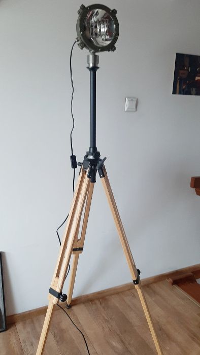 reflektor BWP statyw drewniany, loft