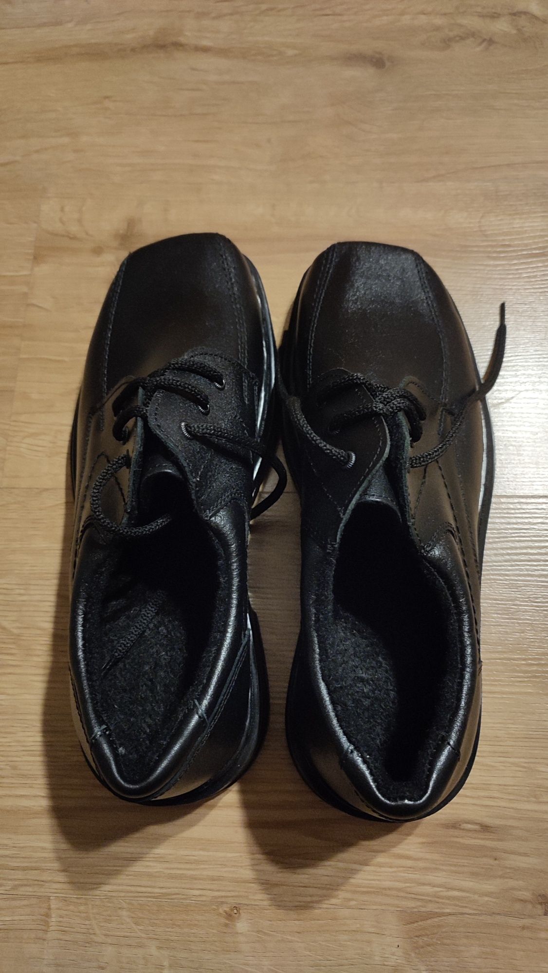 Czarne męskie buty zimowe 40