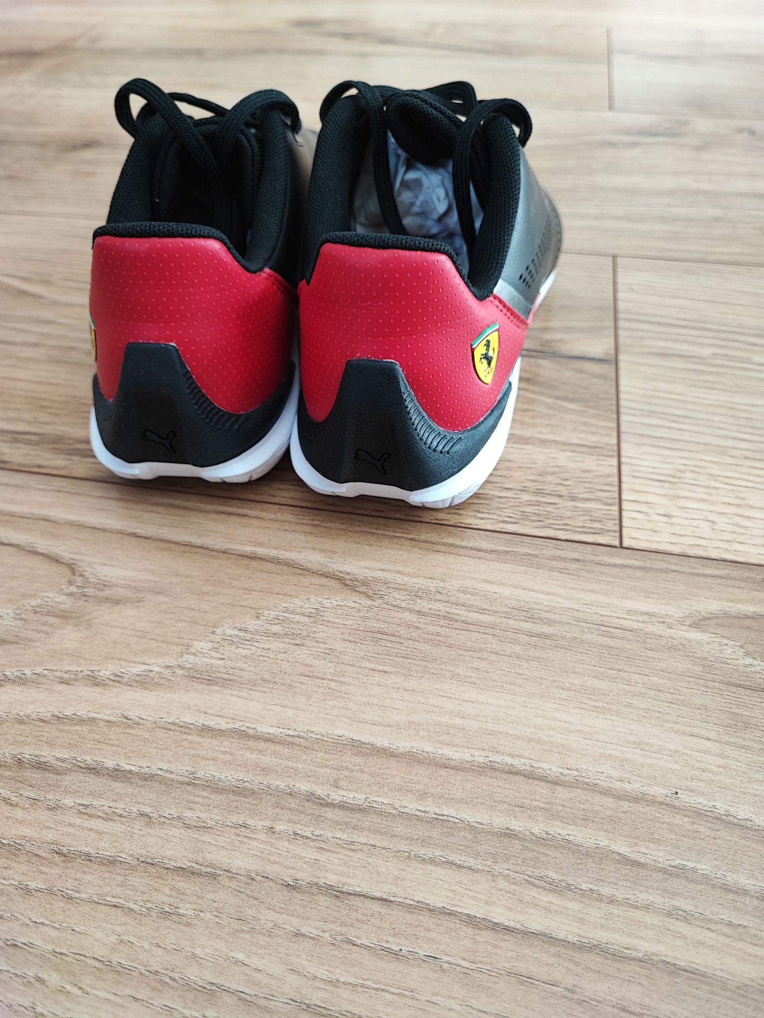 Buty Puma Ferrari Drift Cat Decima Jr. Rozmiar 37,5.