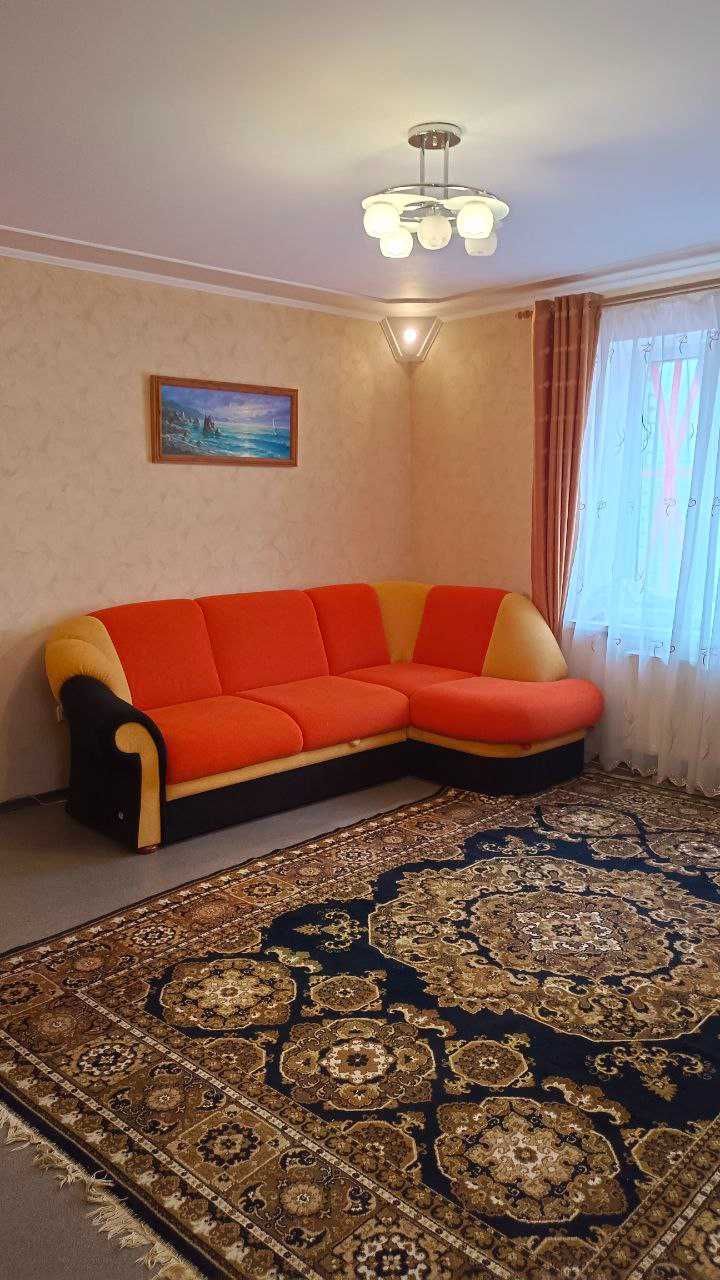 Продам 1кв в центрі з А/О, 45м2.