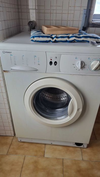 Vendo máquina lavar roupa para peças