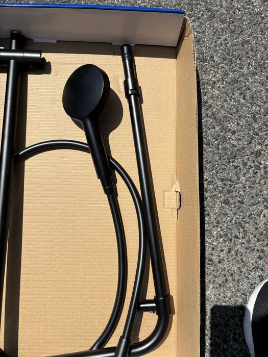 Conjunto de duche com torneira preto Sensea Icone.