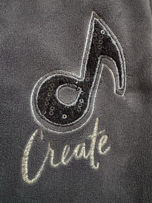 Велюровый теплый костюм для девочки 104р.