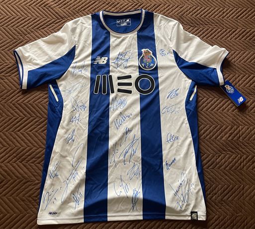 Camisola FC Porto 2017/18 autografada pelo plantel