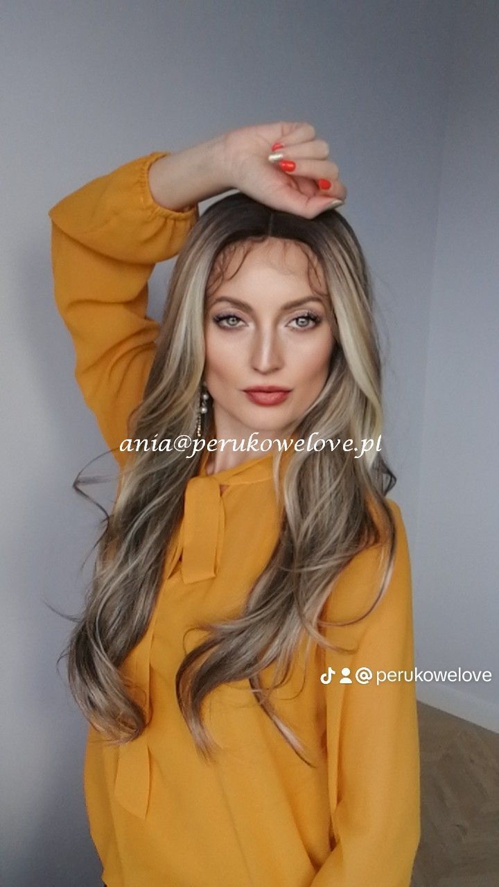 Peruka lace front mix blondów i brązów włosy na co dzień