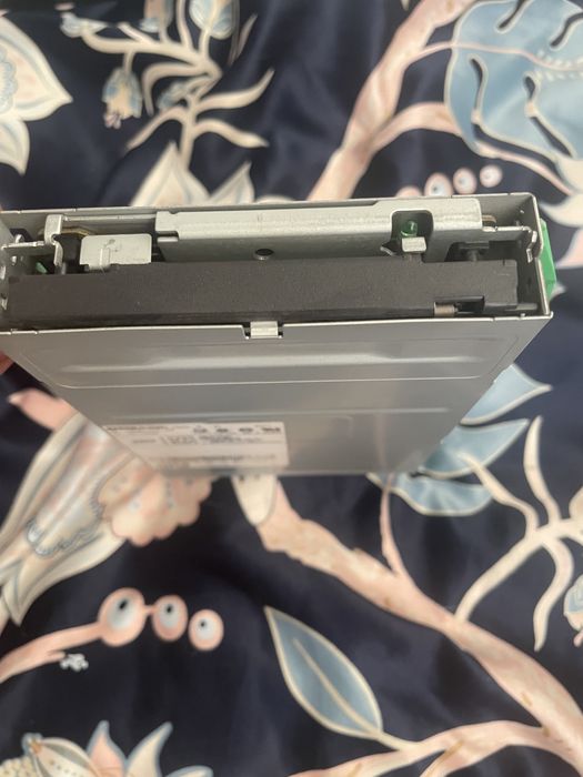 stację dyskietek (floppy drive) 3,5 cala