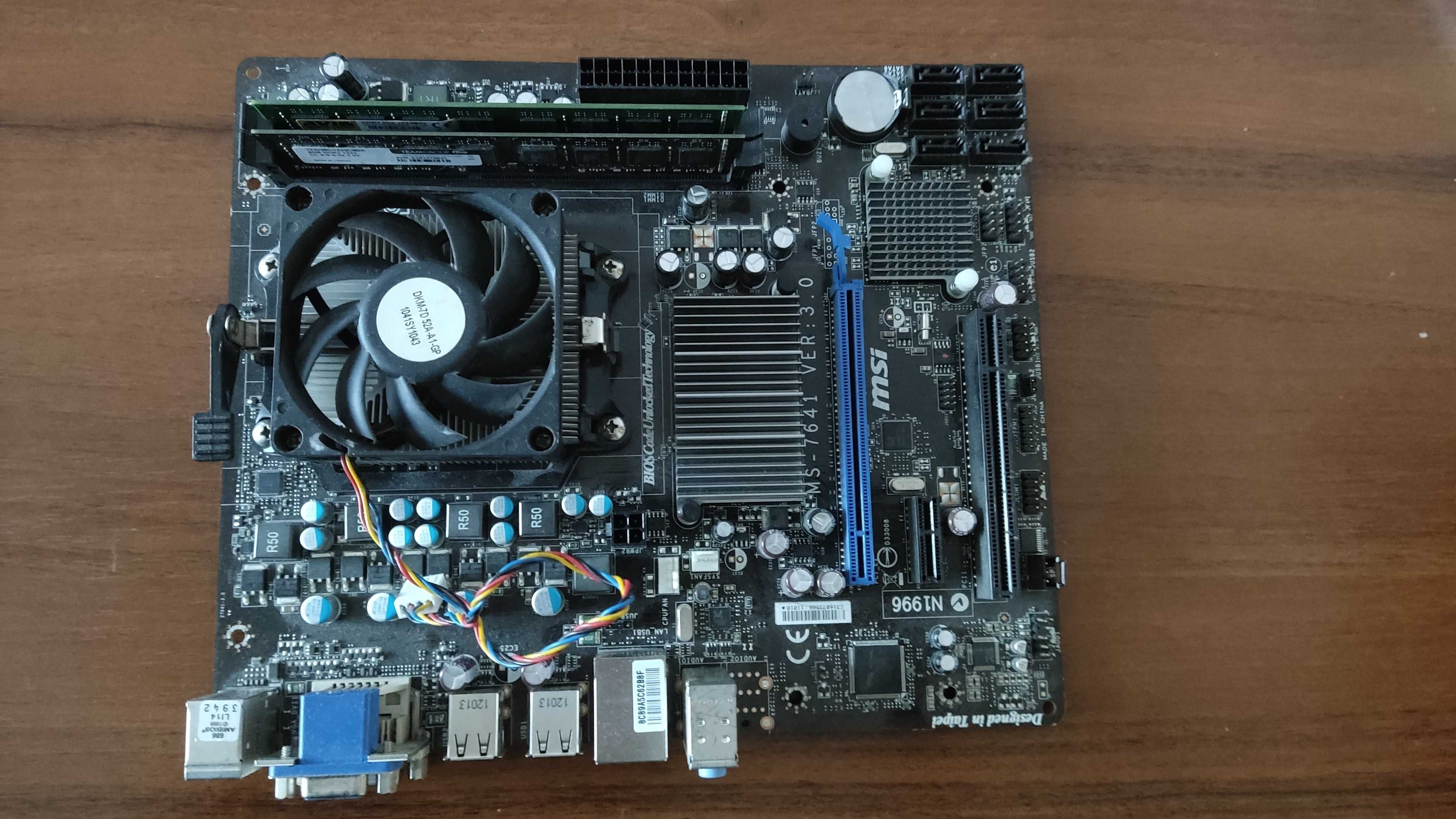 комплект материнська плата:msi 760GM-P23, FX-8300,DDR-3 16GB