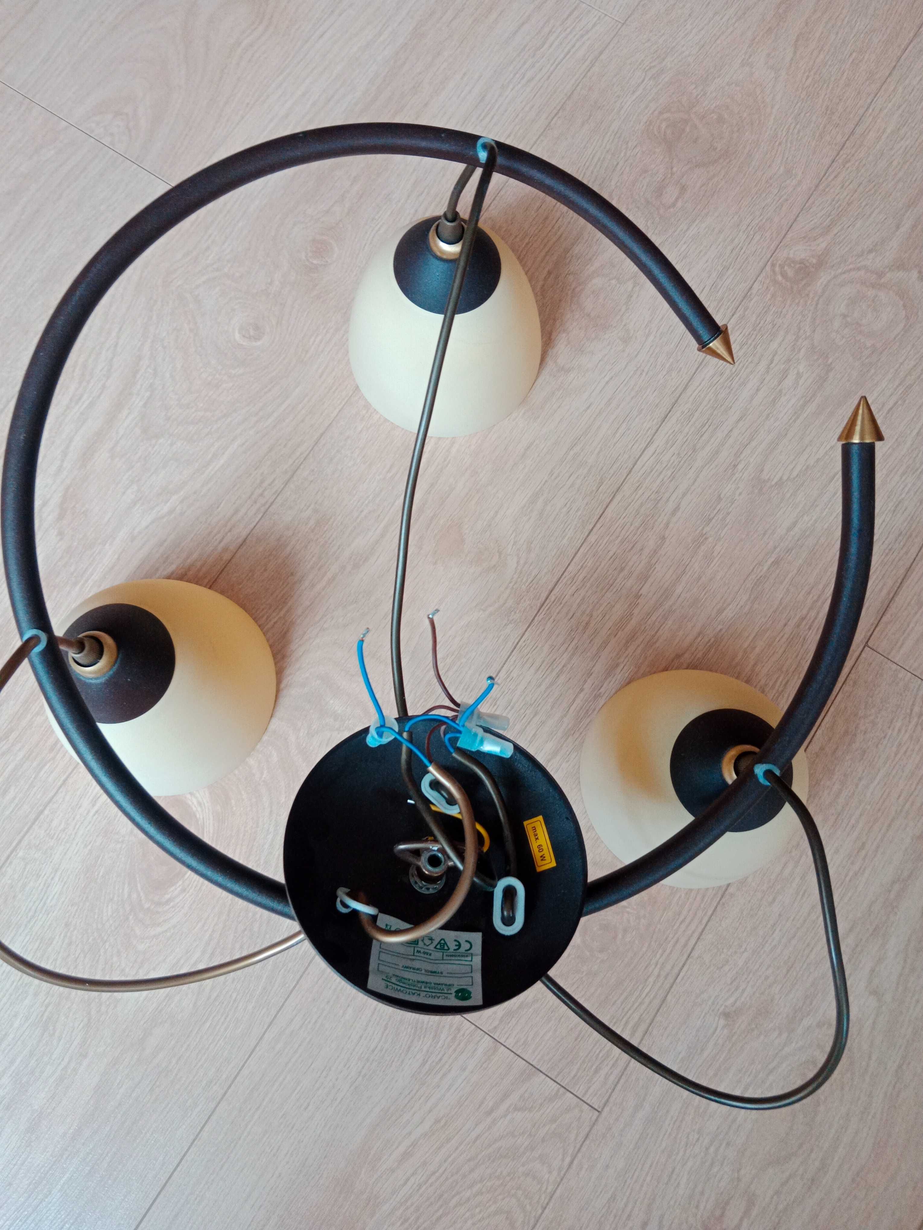 Lampa trójpunktowa