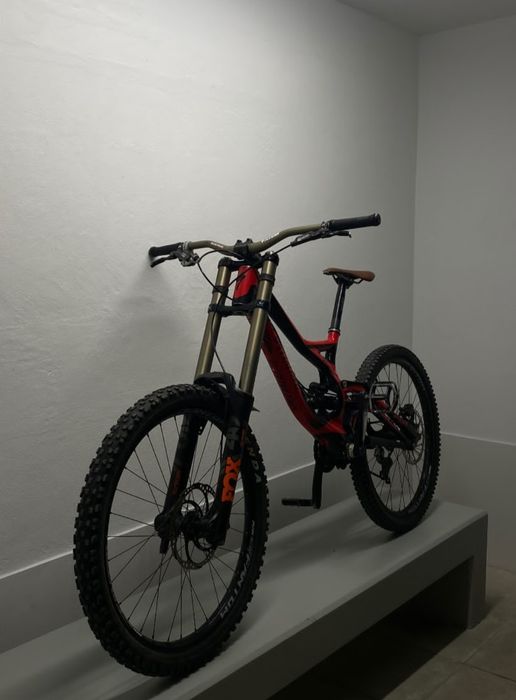 Specialized demo 8