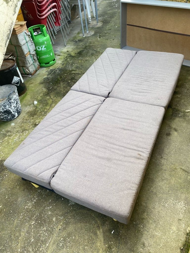 Sofa cama cinza grande