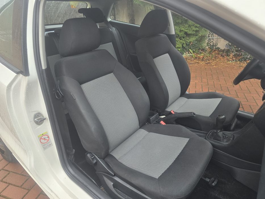 Polo 1.2 B 2010r.Okazja,dlugie oplaty !