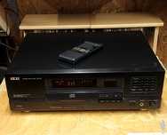 Odtwarzacz CD AKAI CD-55 z pilotem