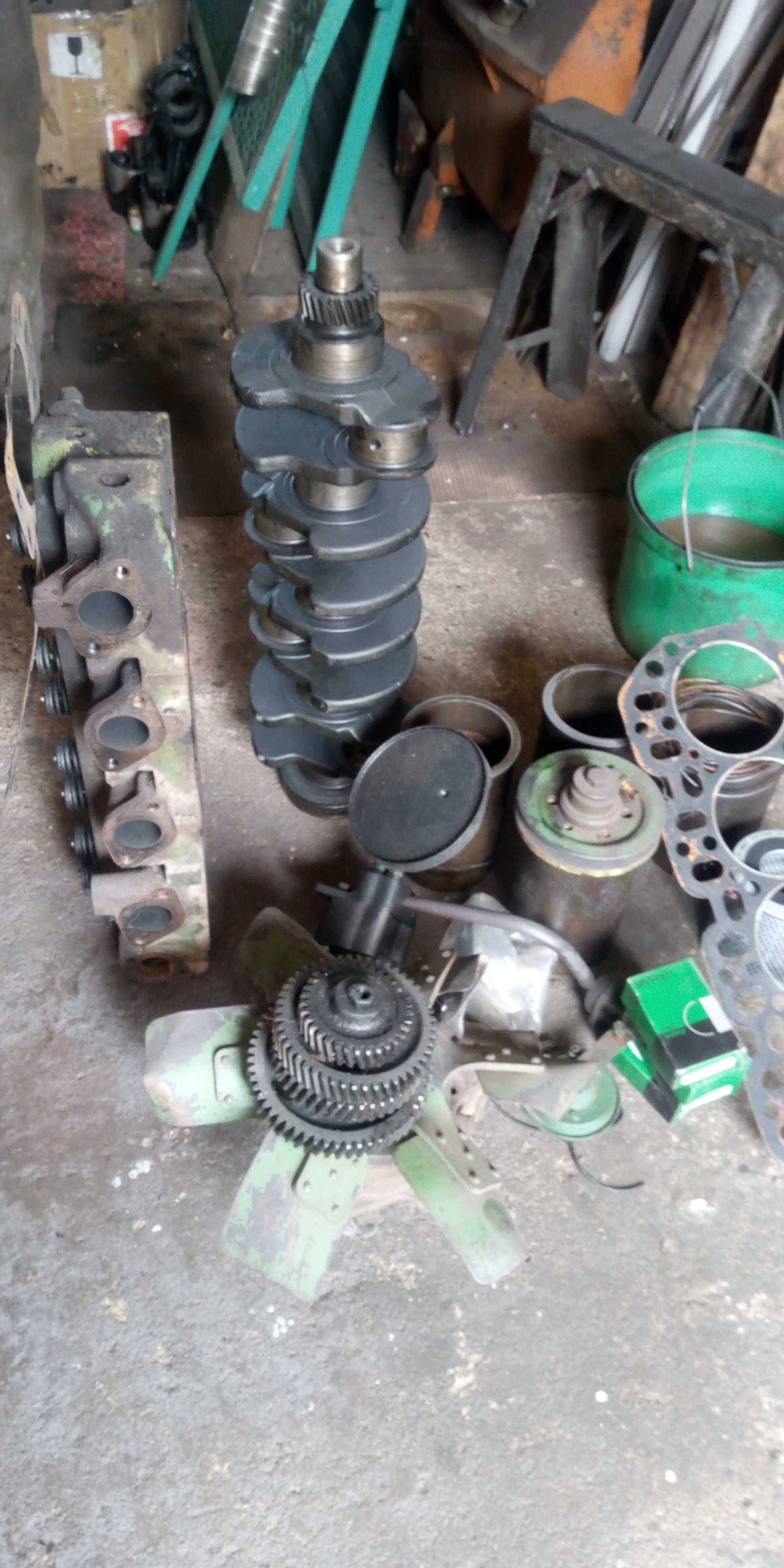 silnik John Deere 4 cylindrowy