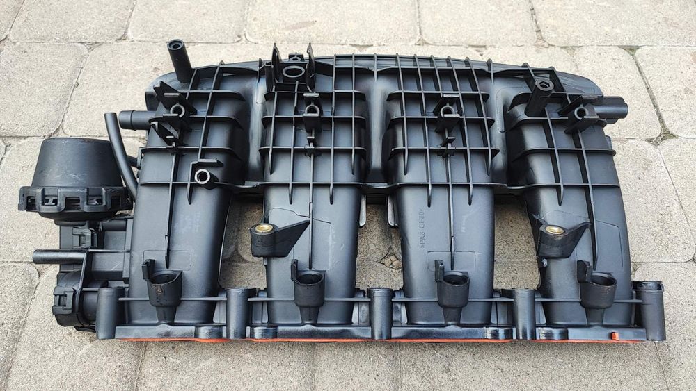 Впускной коллектор Фольксваген Тигуан