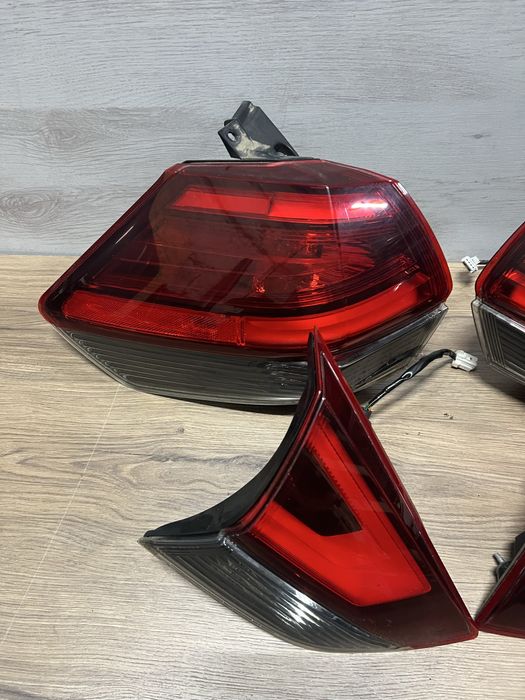 Задні фанарі Nissan Rogue t32 2017-2020