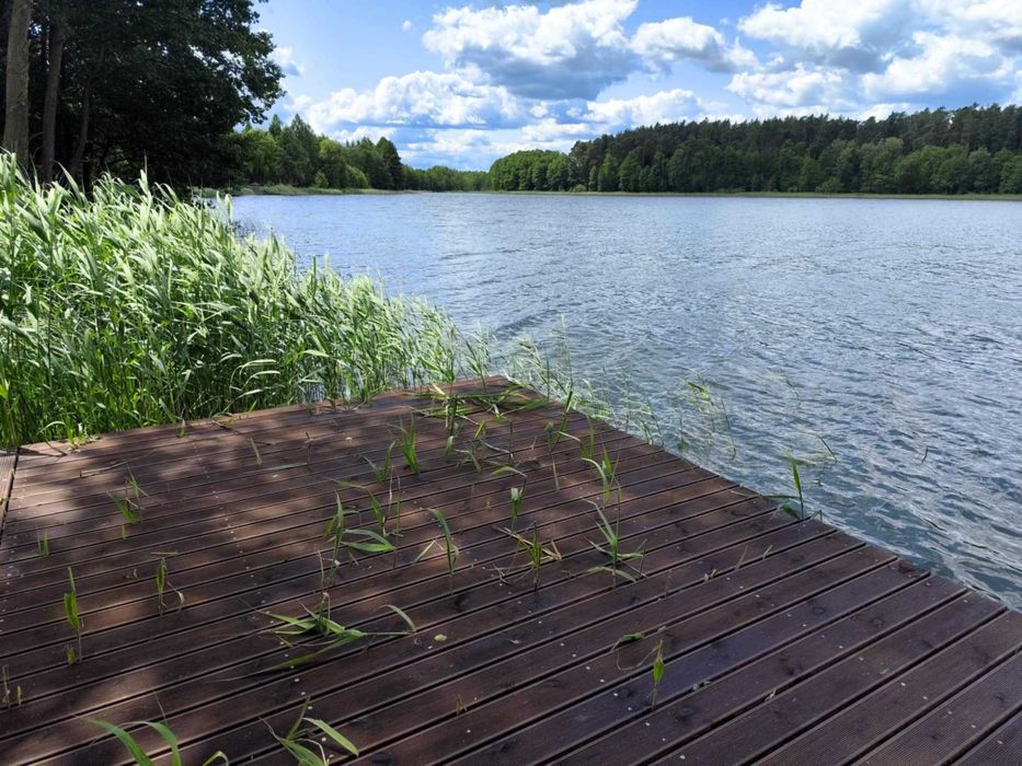 Dom nad jeziorem, własna linia brzegowa i pomost. Cisza i spokój!