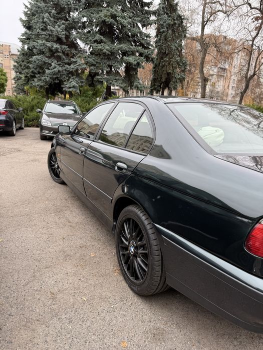 BMW e39 523i 1996