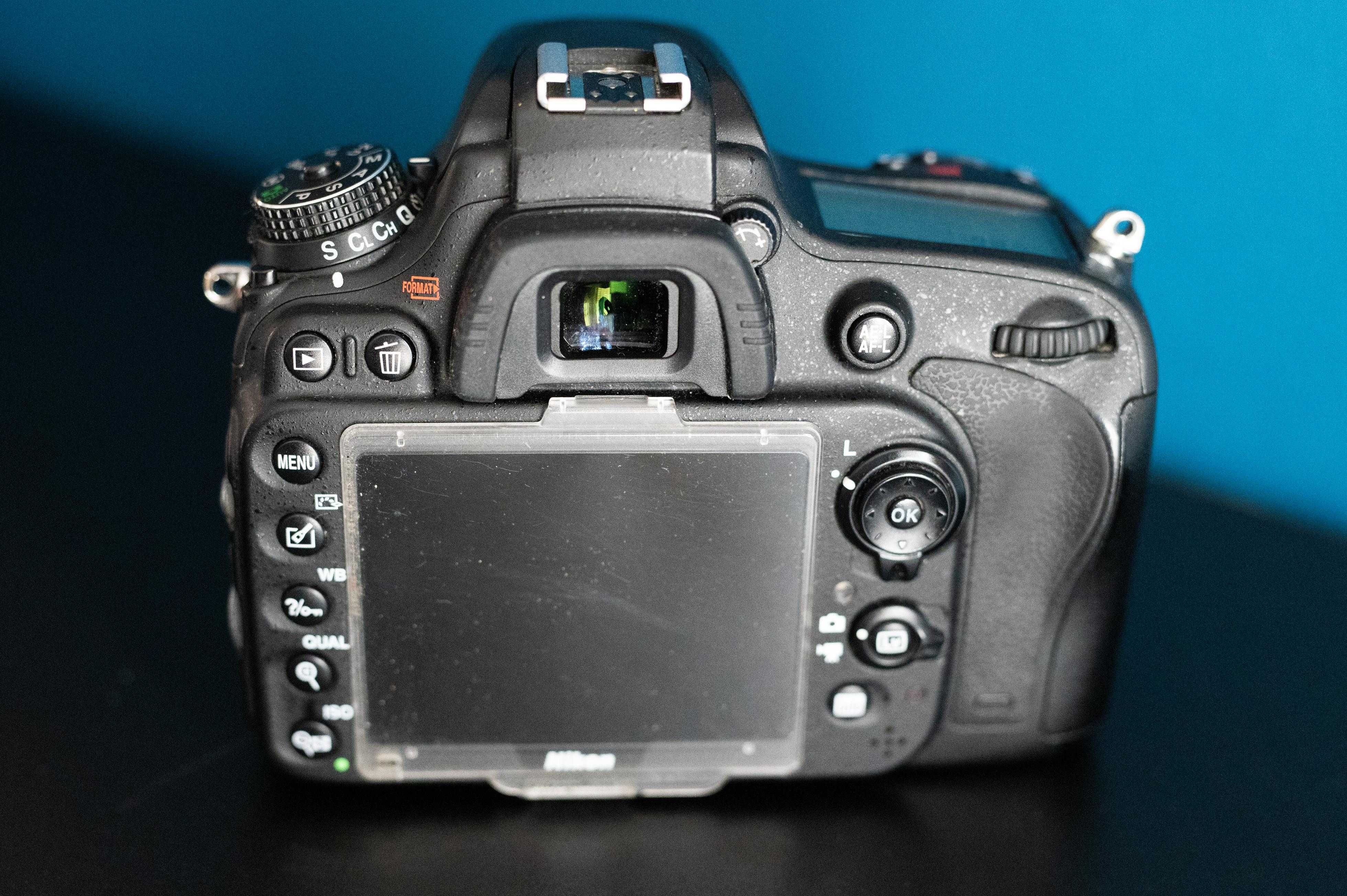 Nikon D600 komplet + karta