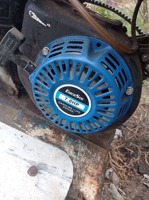 Мотоблок в робочому стані