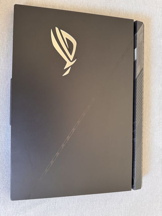 Laptop gamingowy ASUS ROG Strix Scar 16 16" 240Hz