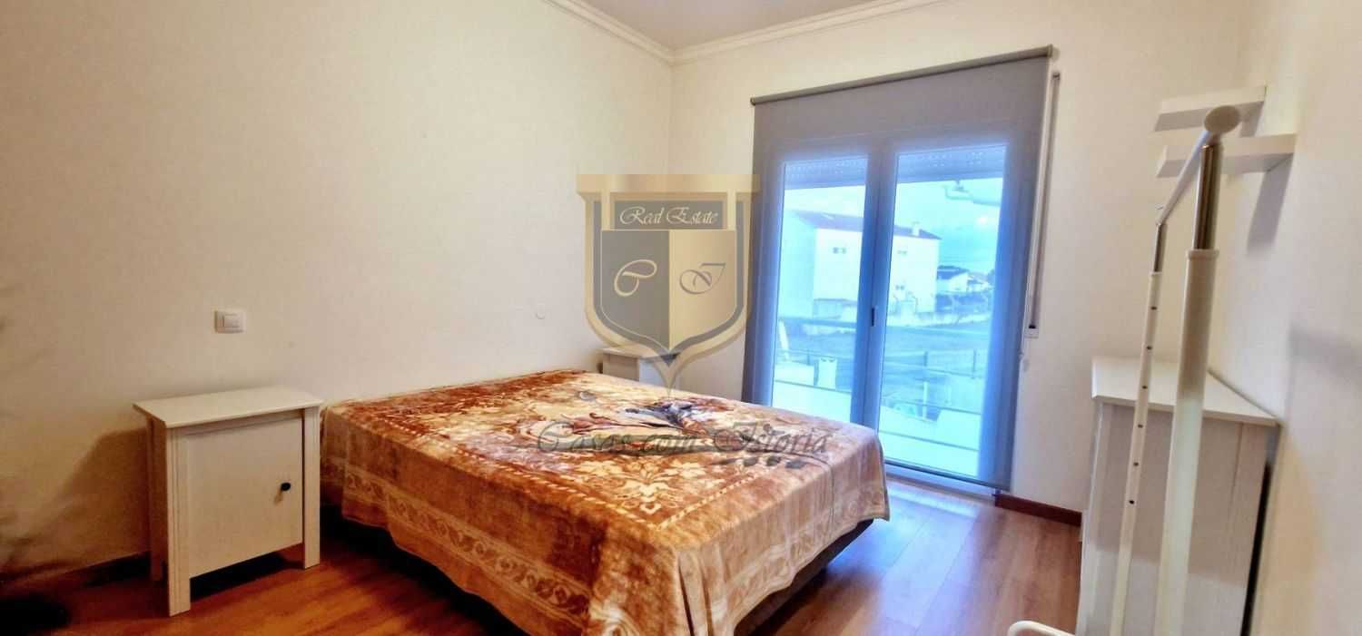 Vivenda V3+1 em condomínio privado c/ piscina - Ponte do Rol