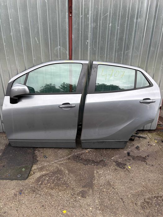 Opel MOKKA drzwi lewe Przednie Lewy Przód + tylne tył Z10B GYM