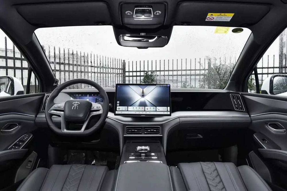 2025 BYD Song L DMi Beyond edition