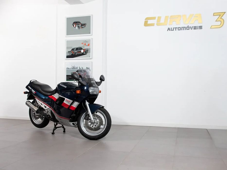 Suzuki GSX  750 F Slingshot