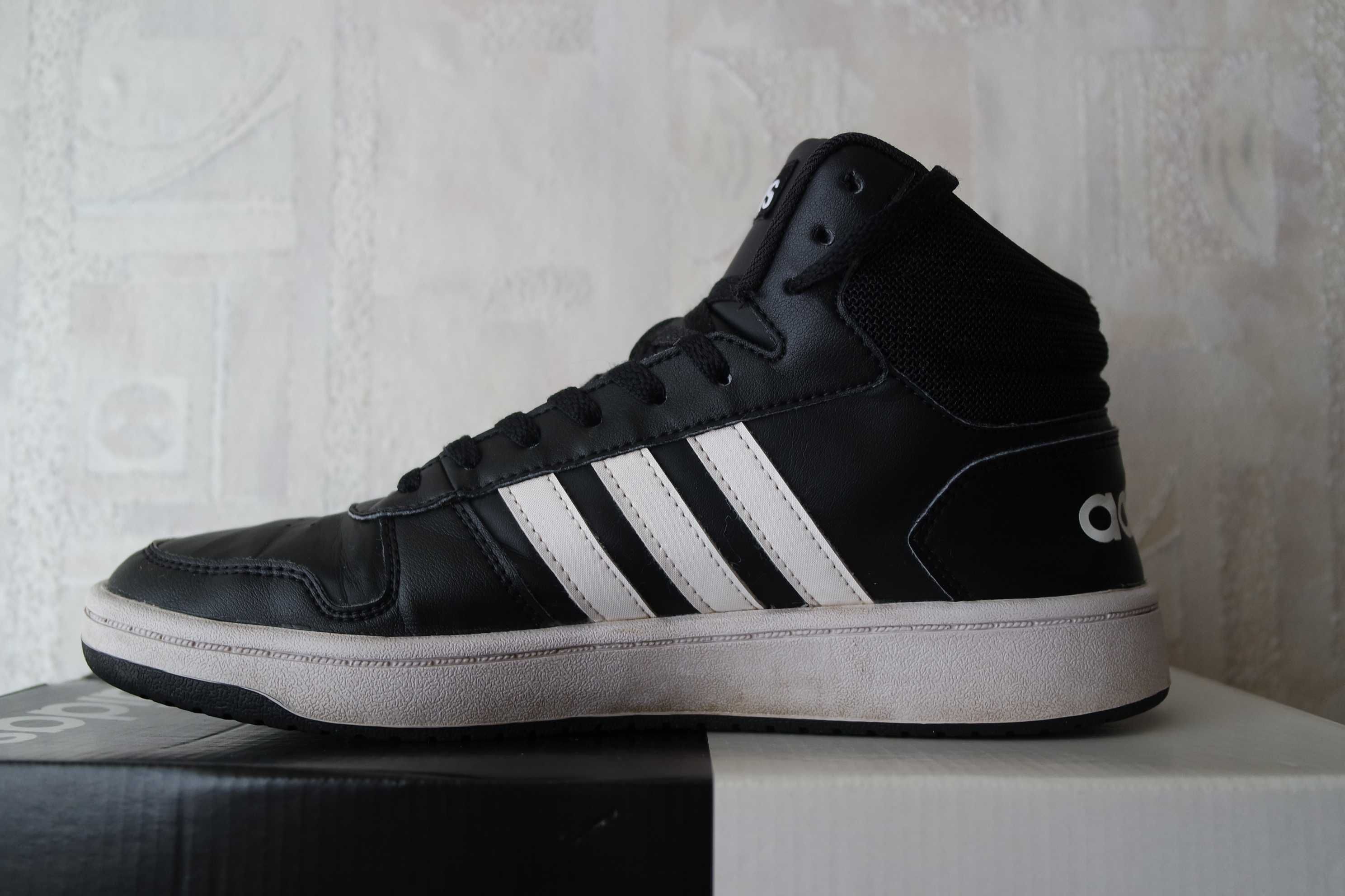 Продам мужские высокие кроссовки Adidas Hoops 2.0 Mid. Оригинал.