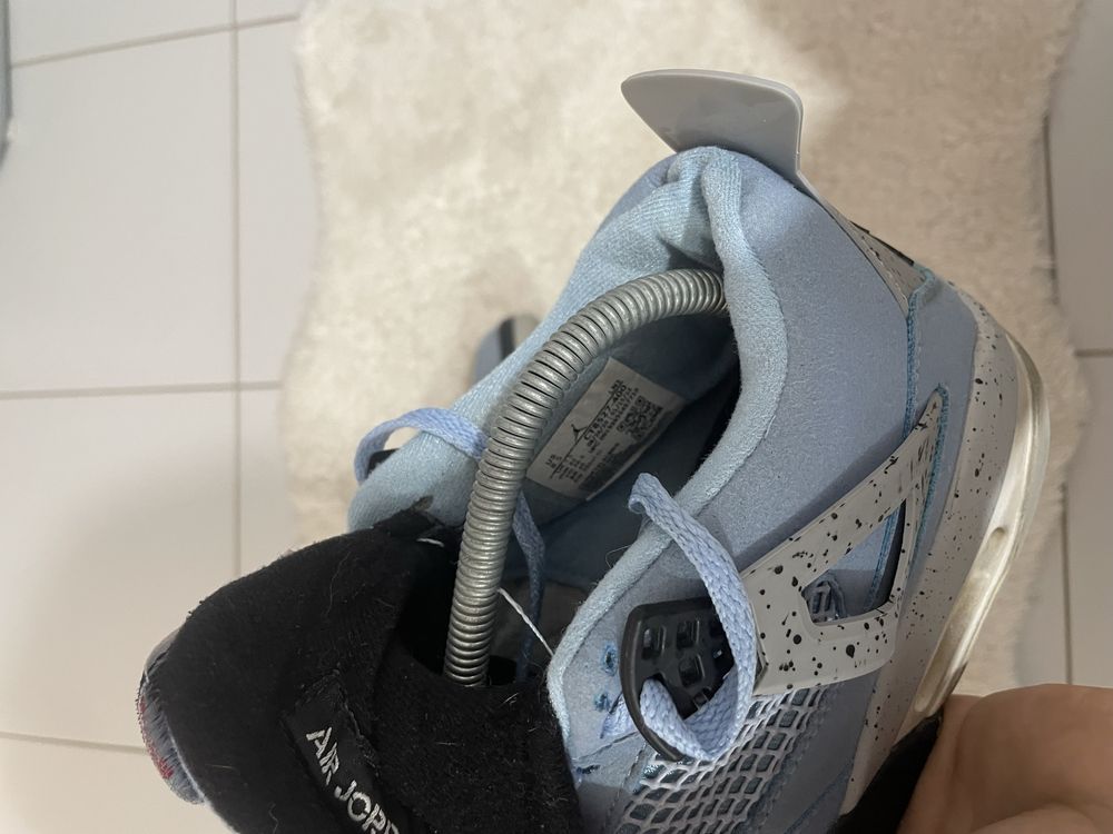 Air Jordan 4 Retro University (Azul)