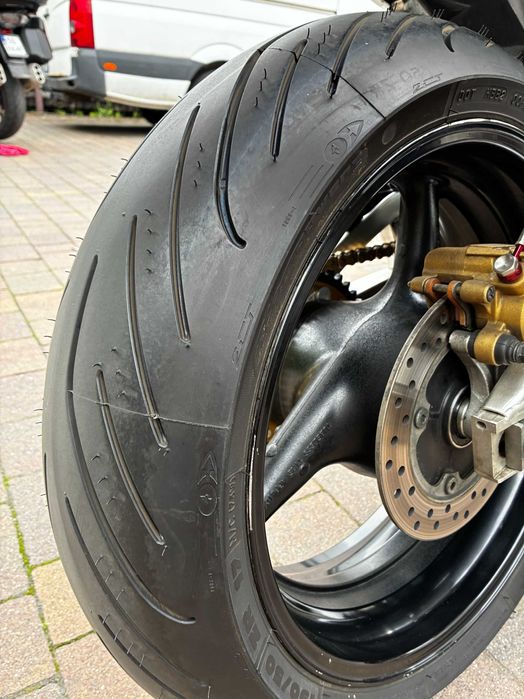 HONDA CBR929RR Fireblade