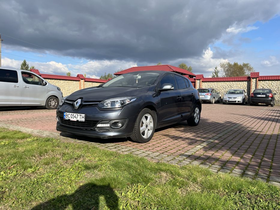 Продаю рено меган 3 2015 року 1.5 дизель коборка робот