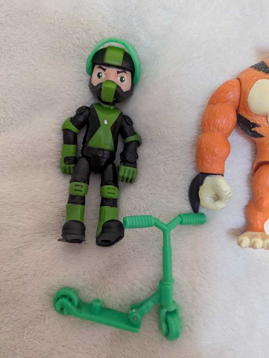 Нова іграшка ben10 Бен Тен фігурка