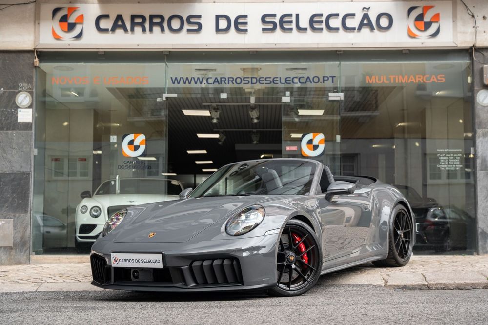 Porsche 911 (992) Carrera 4 GTS