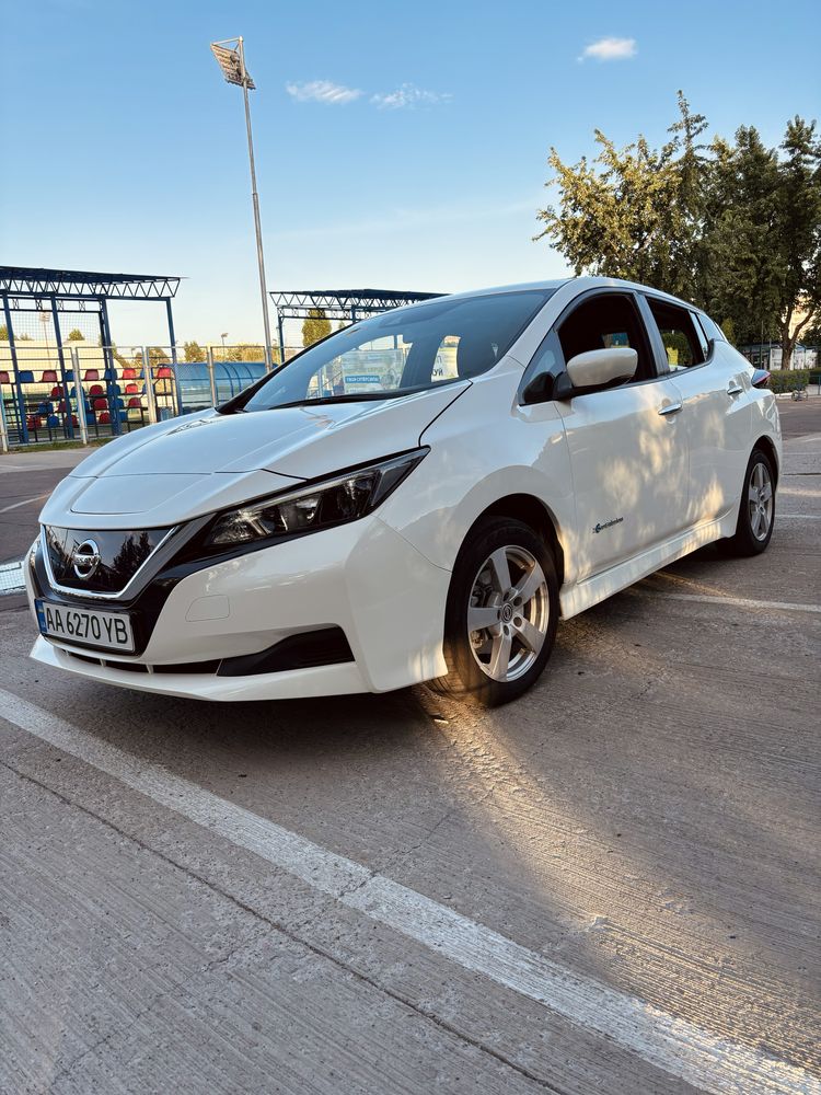 Nissan leaf 2018