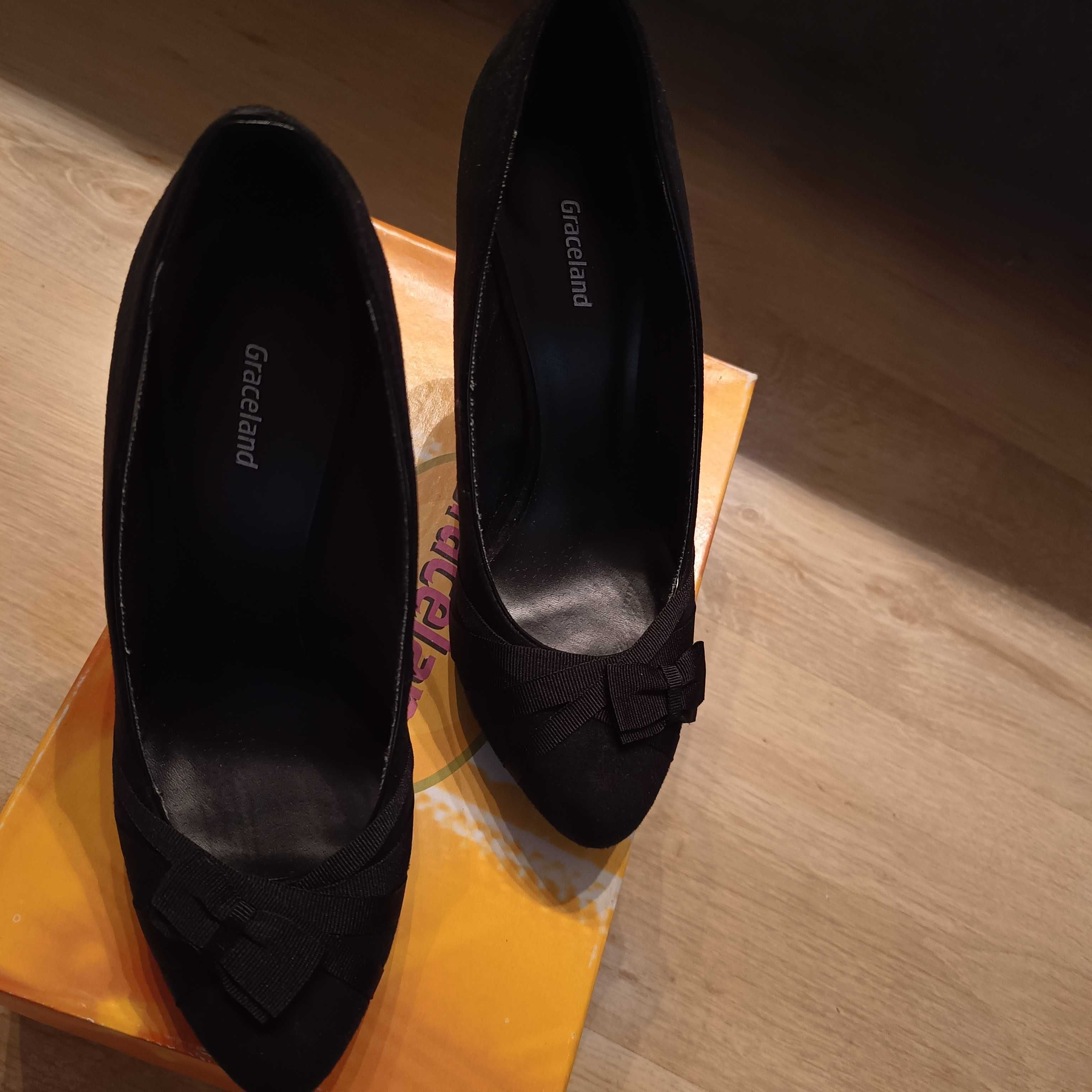 Czółenka,szpilki eleganckie ,idealne na wiele okazji- rozmiar 40.