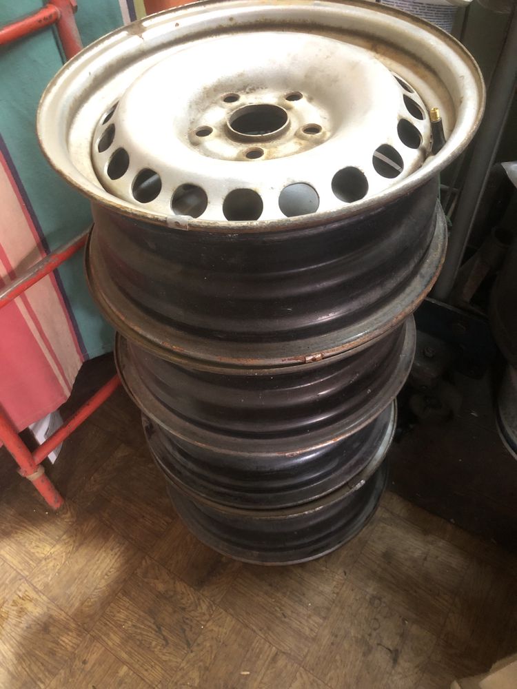 Продам стальні діски 5-112,R15 ET37