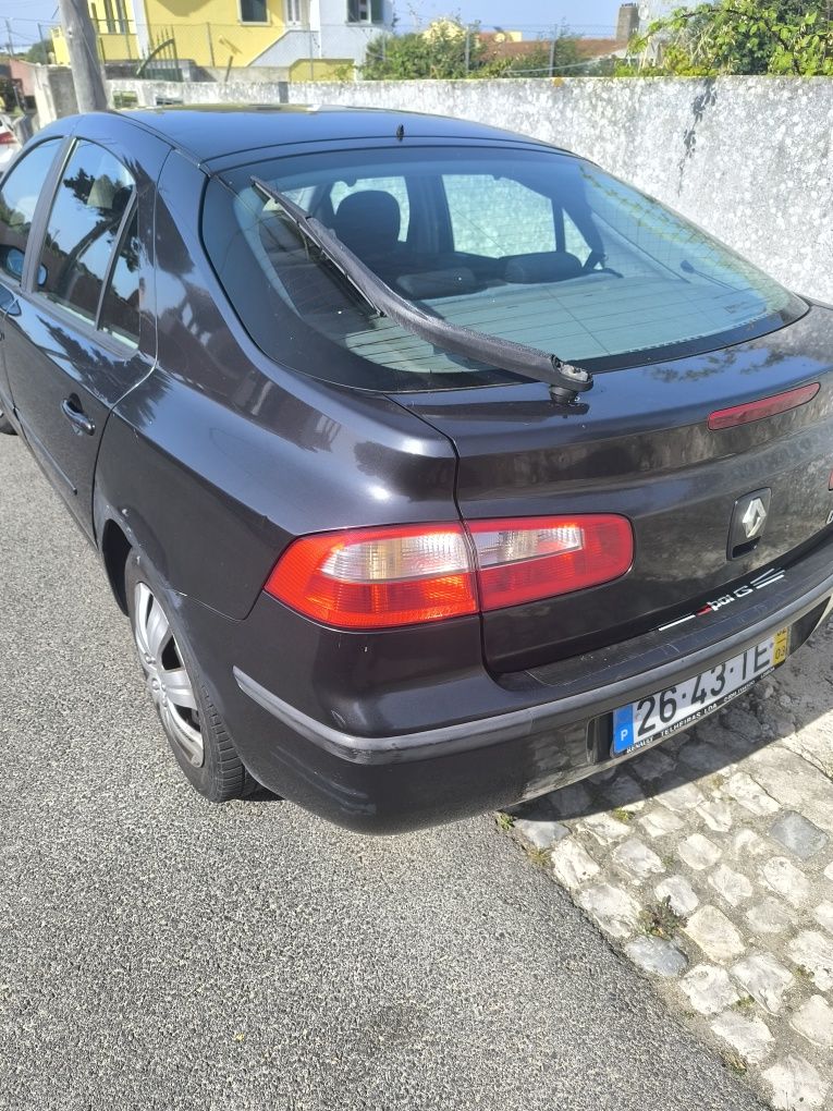 Laguna 2002 ou troco por carro de menor valor