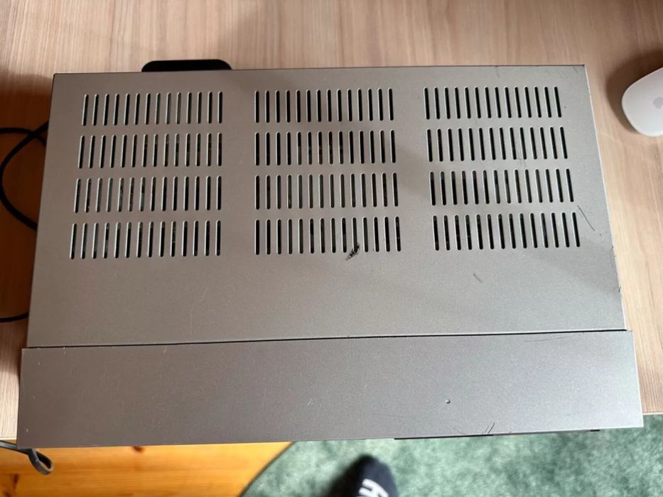 CD проигрыватель JVC XL-V1 в отличном состоянии. Самовывоз.