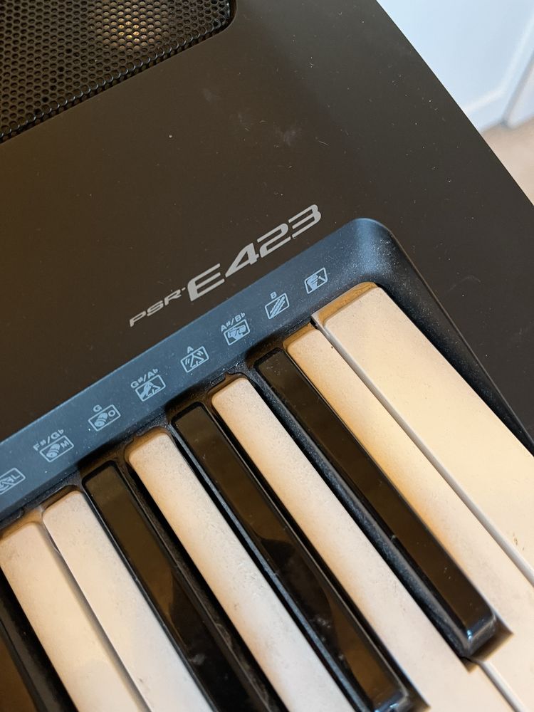 Yamaha PSR-E423 Keyboard KOMPLET
