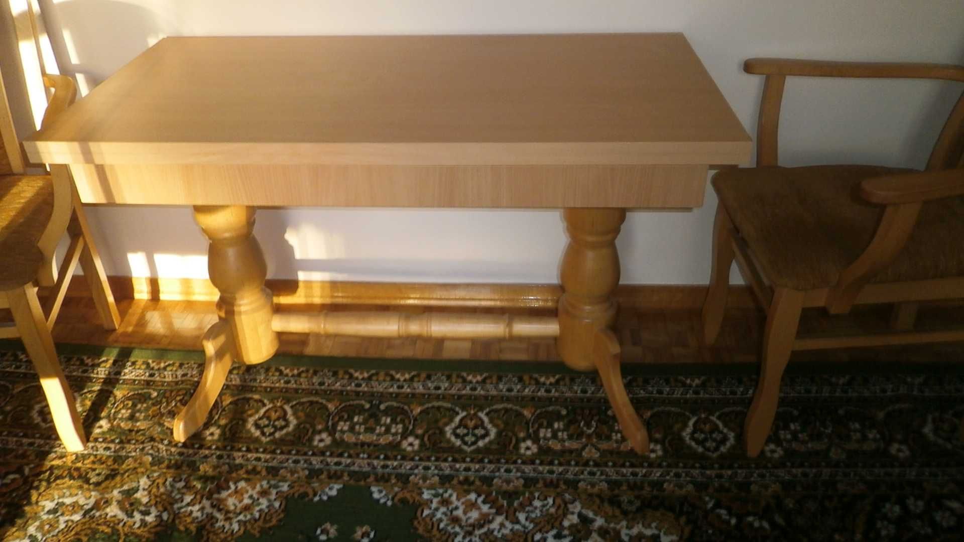 Zestaw stół + krzesła 4szt. sprzedam