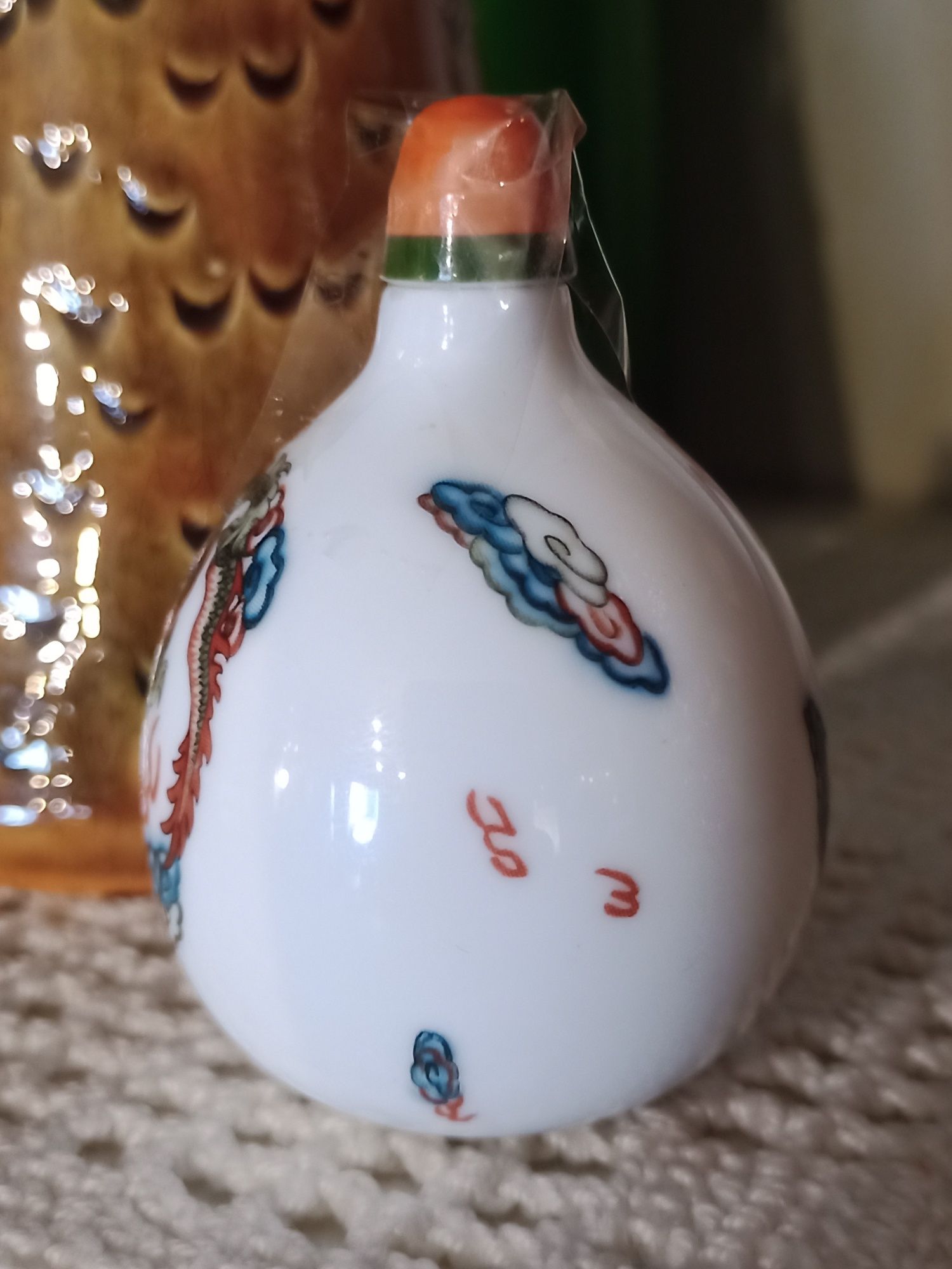 Frasco ou garrafa de rapé em porcelana