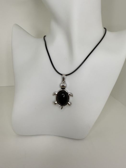 Naszyjnik czarny żółw naszyjnik żółwik