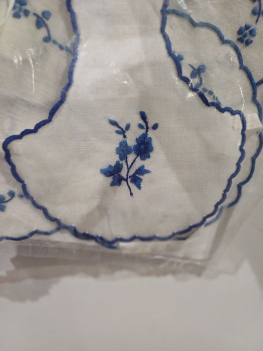 Bases copos  bordado açores e gola garrafa Tudo Novo!