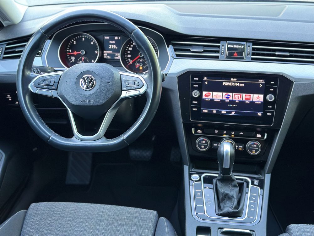 Volkswagen Passat B8, 2020 року, 1.6 дизель, автомат