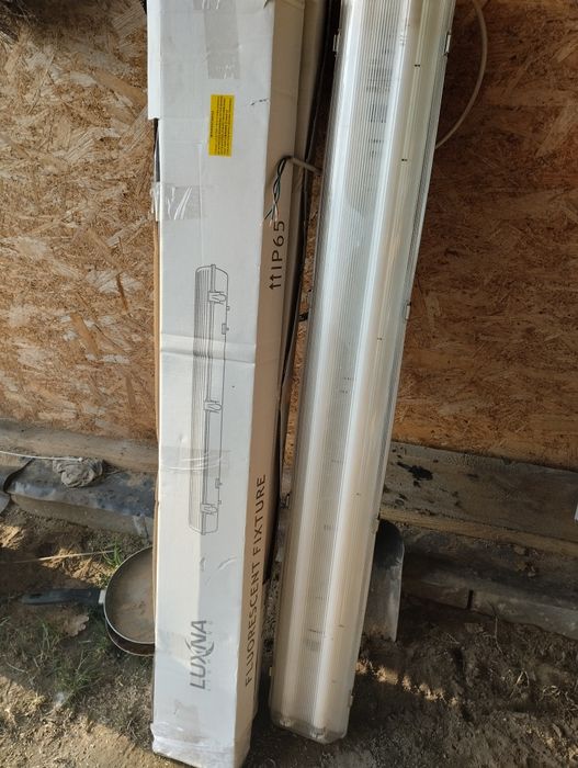 Lampy nadtynkowame LED IP 35 nowe 3 szt