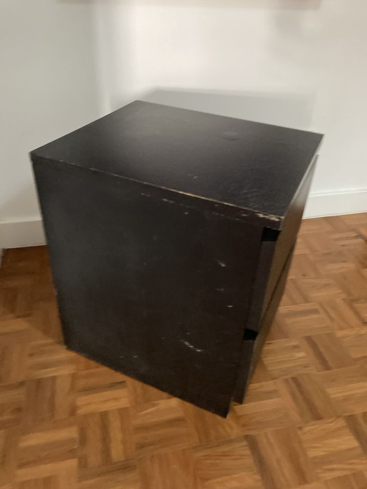 Movel preto com 2 gavetas
