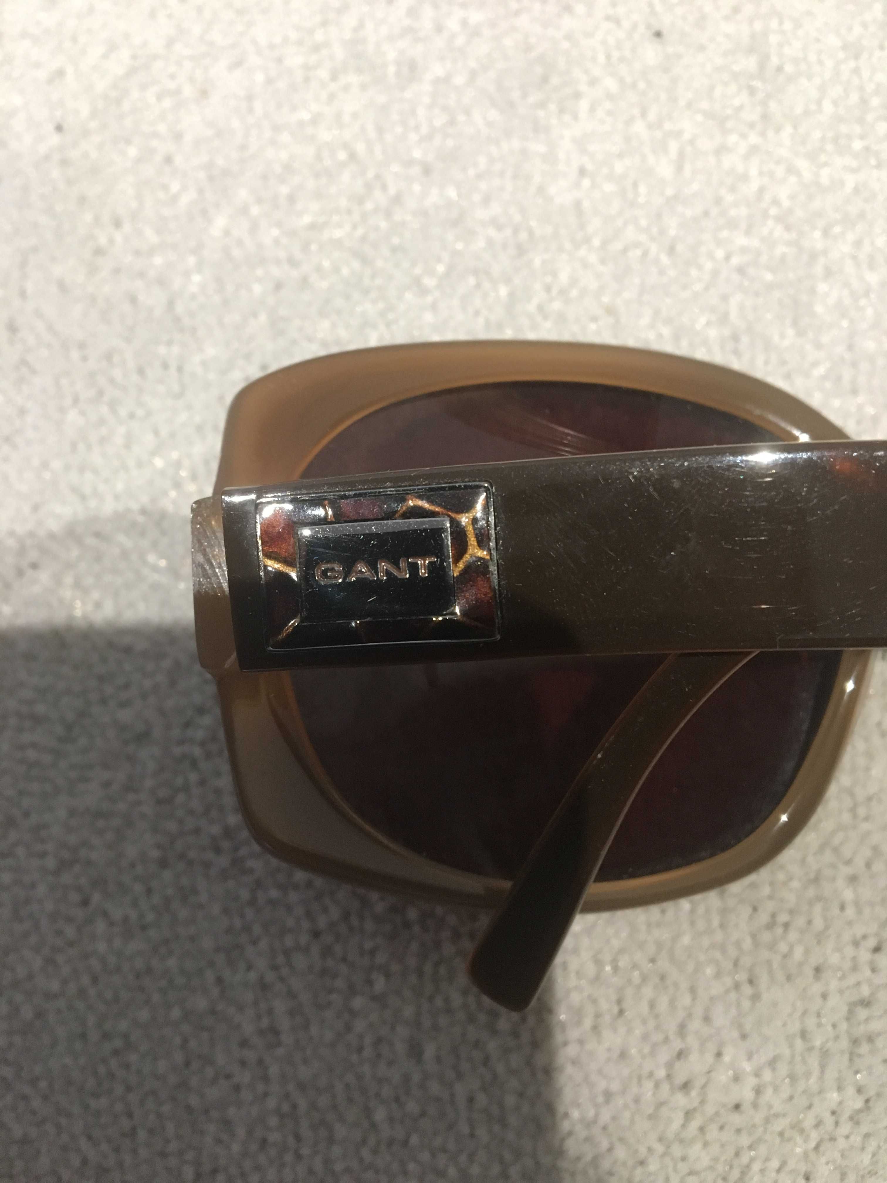 Óculos de sol marca GANT - Com caixa em excelente estado