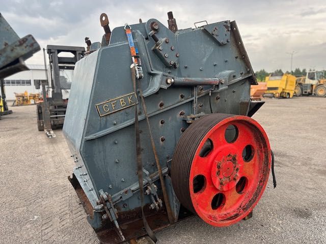 Kruszarka udarowa duża do kruszywa wlot 1000 mm x 700 mm