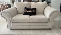 Kanapa dwuosobowa, komfortowa sofa